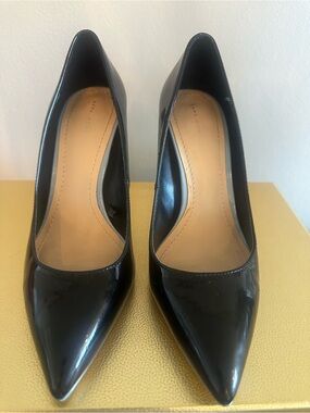 ZARA BLACK POINTED-TOE PUMPS (PRE-OWNED)